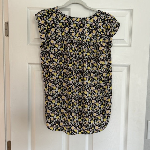 Loft blousy tank. Hardly worn. Great condition - Picture 2 of 4